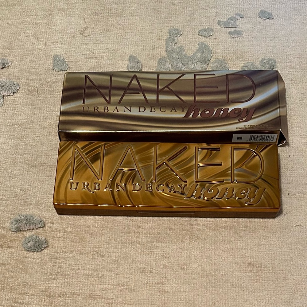 BRAND NEW Urban Decay Naked Honey Eyeshadow Pallate originally $49